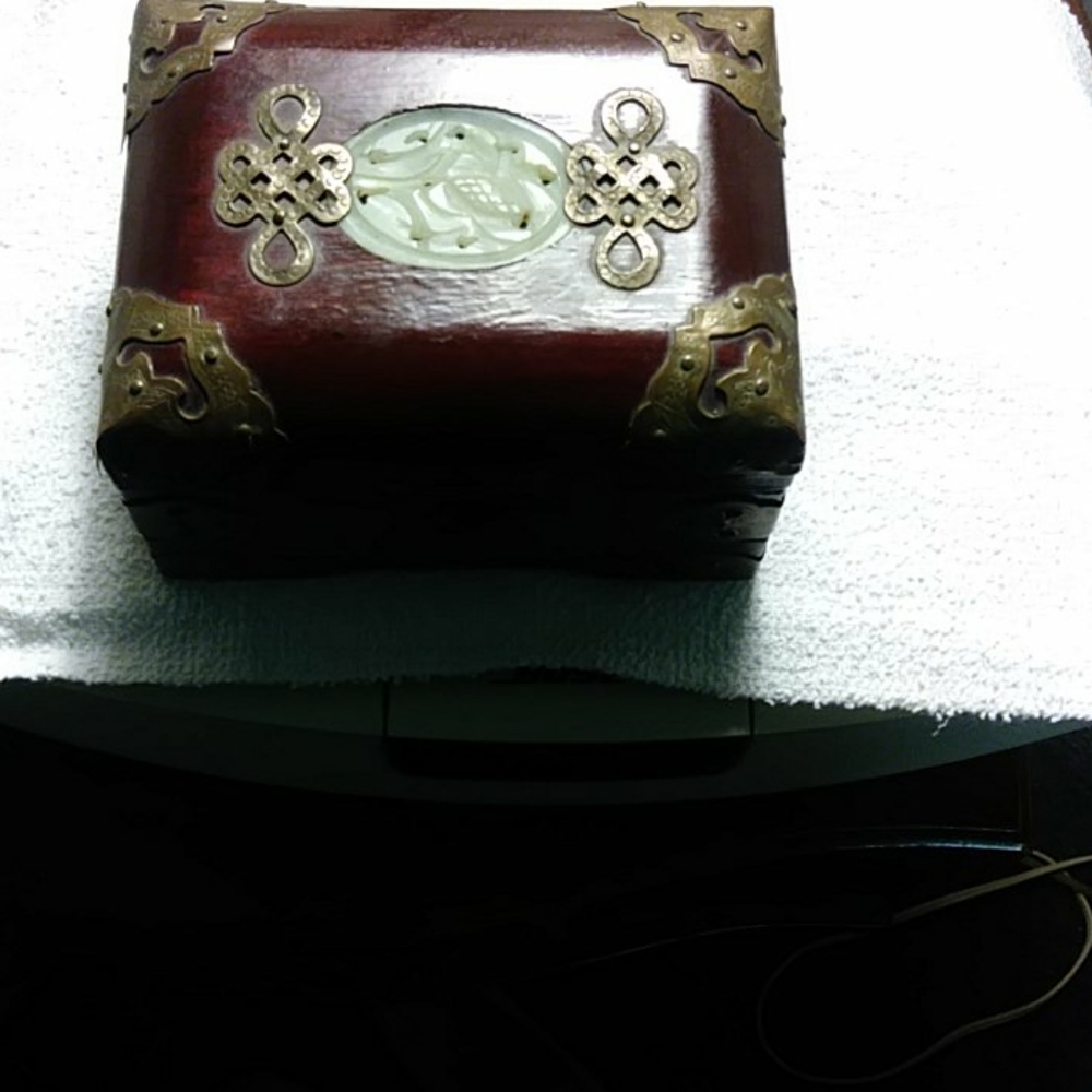 Vintage Chinese Jade Jewerly box